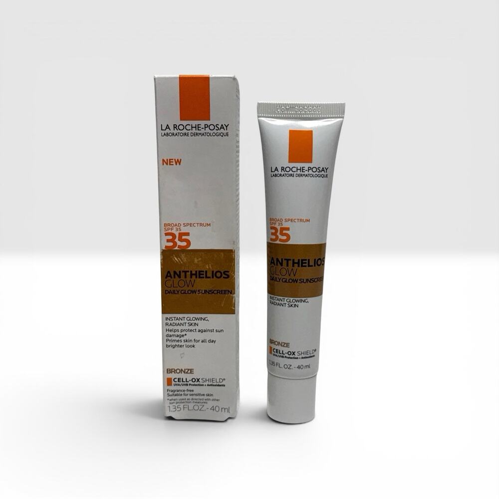 *La Roche-Posay Anthelios Glow Daily Glow Sunscreen SPF35 (1.35oz./40ml) Bronze